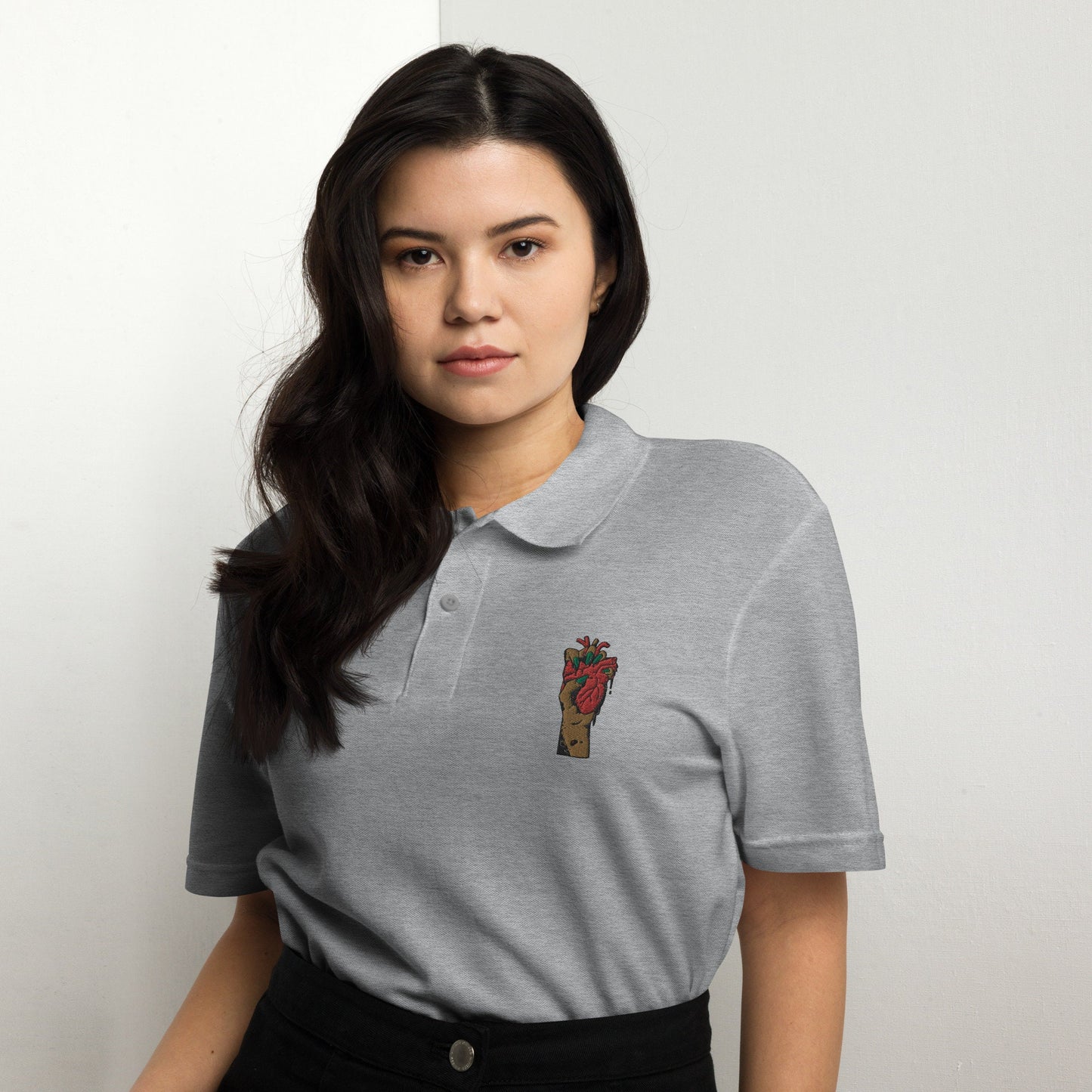 Polo pour femme à manches courtes – 100% coton piqué, motif brodé "Coeur Déjà Pris"