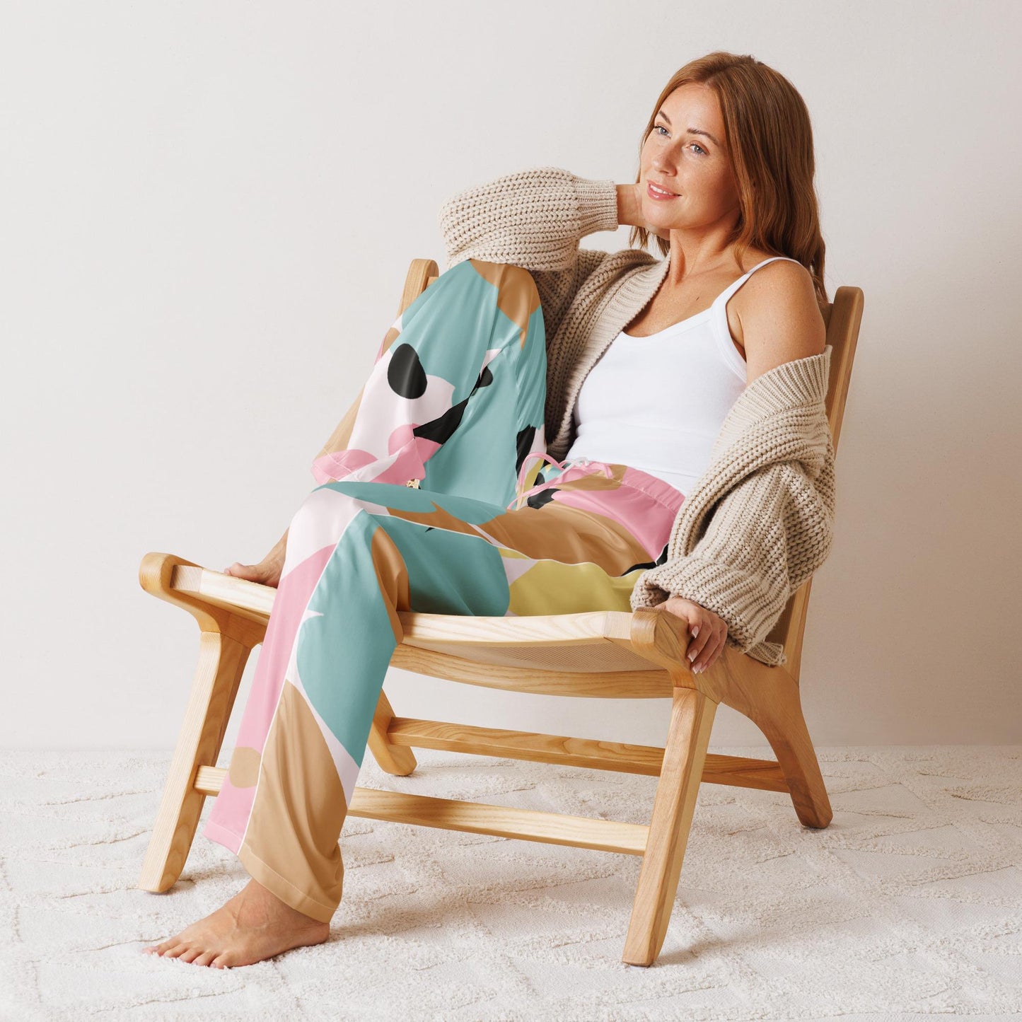Pantalon de pyjama, porté en homewear – confort au quotidien - fleuri, pastel