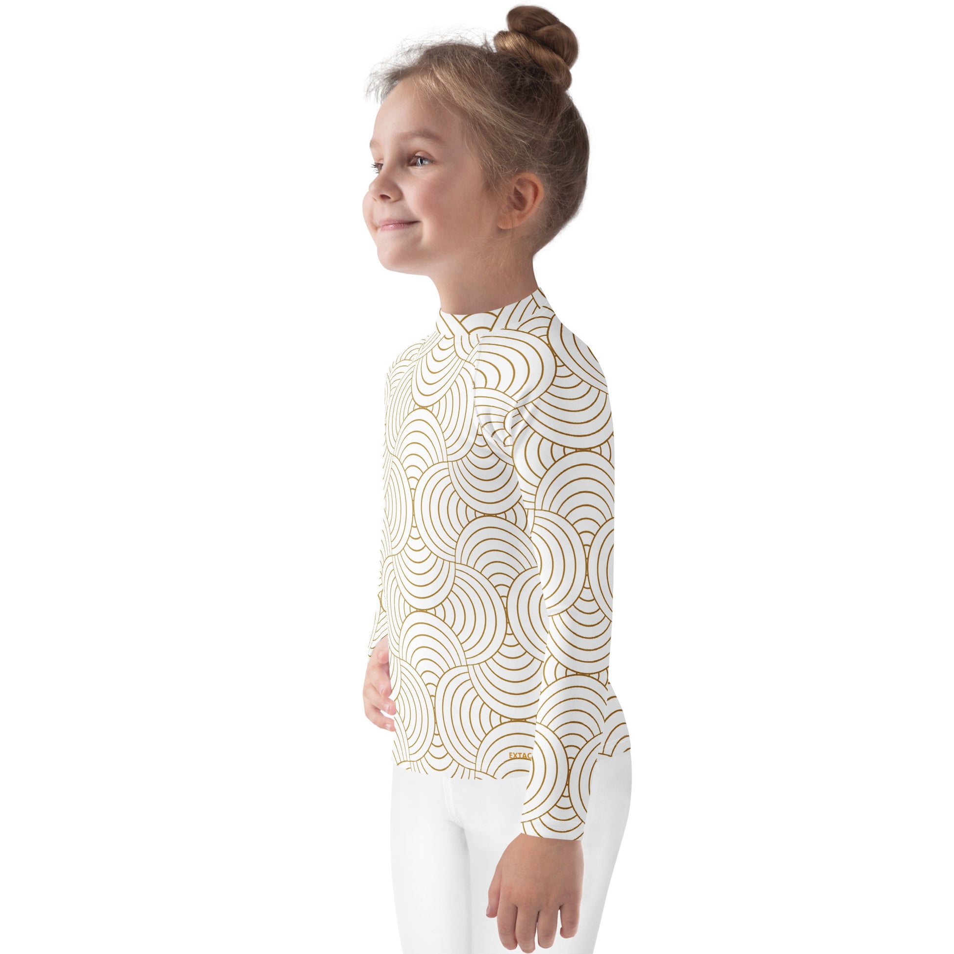 Rash guard petite fille – blanc et or graphique minimaliste - vue de profil, respirant et séchage rapide