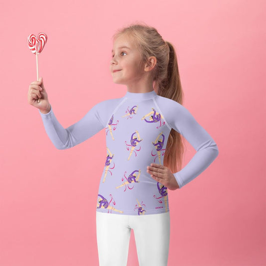 Rash guard petite fille – lila motif gymnaste danseuse - vue de face, compression légère