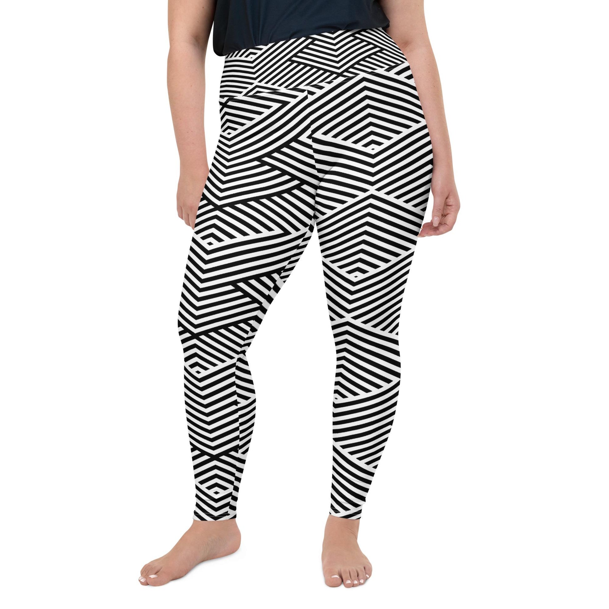 Legging grande taille femme - oversize – blanc et noir - vue de face, taille haute et coupe près du corps