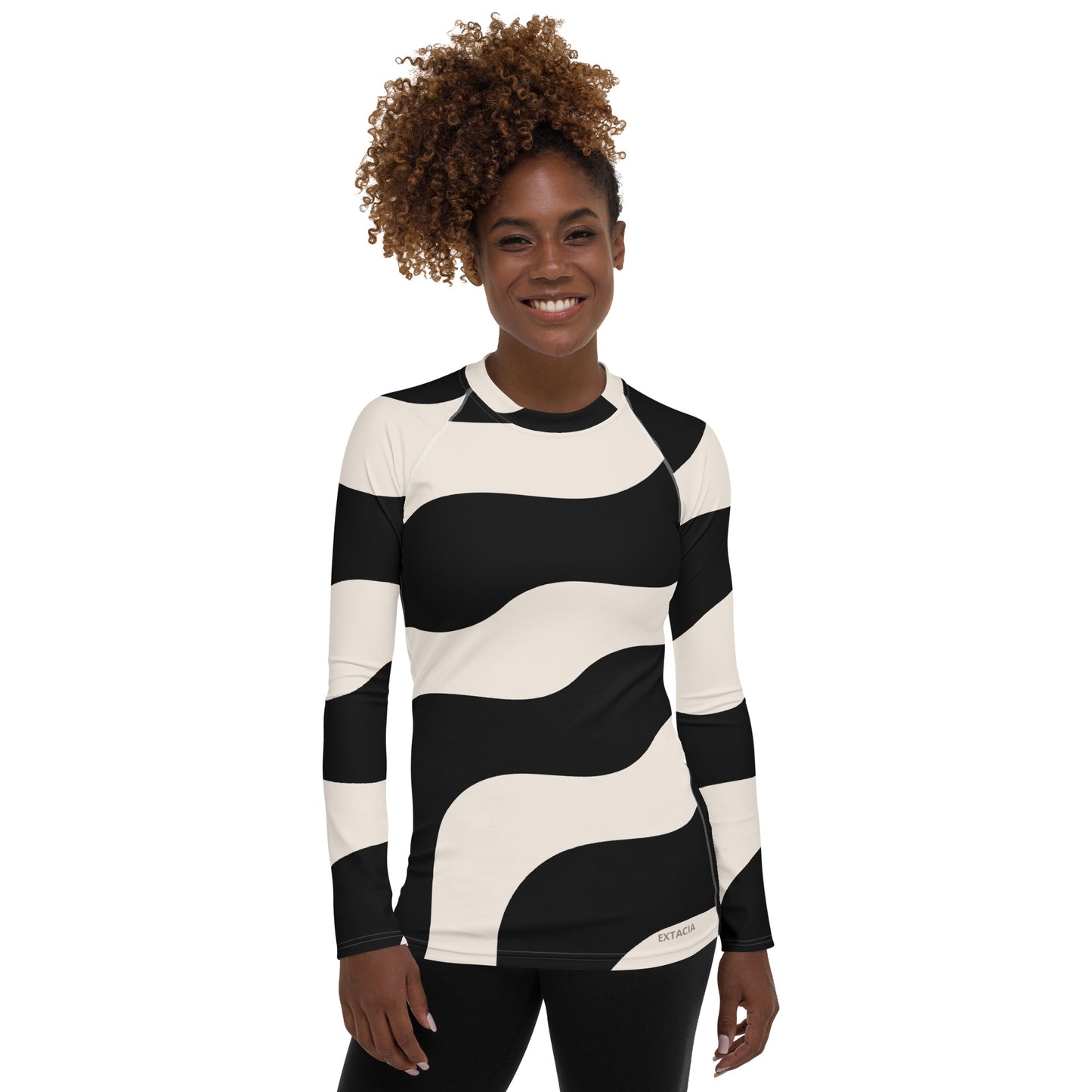 Rash guard femme - beige et noir graphique à ondulations graphique minimaliste – vue de face, compression légère, coupe sportive