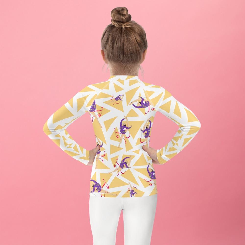 Rash guard petite fille – blanc et jaune graphique, motif gymnaste danseuse - vue de dos, finitions propres