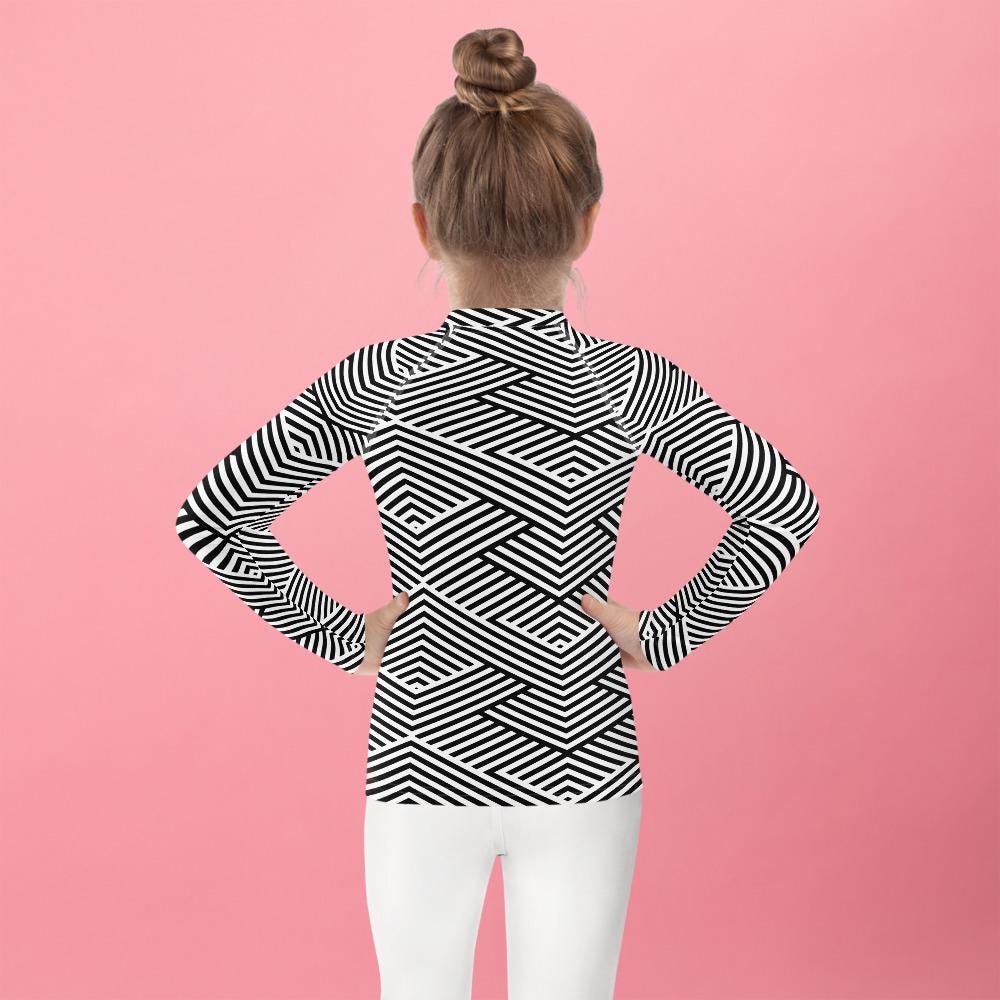 Rash guard petite fille – blanc et noir rayures graphique minimaliste - vue de dos, finitions propres
